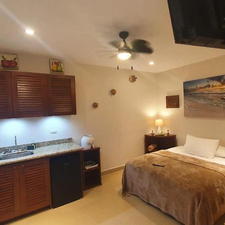 Coralito Malecon Luxury Studio Исла-Мухерес Экстерьер фото