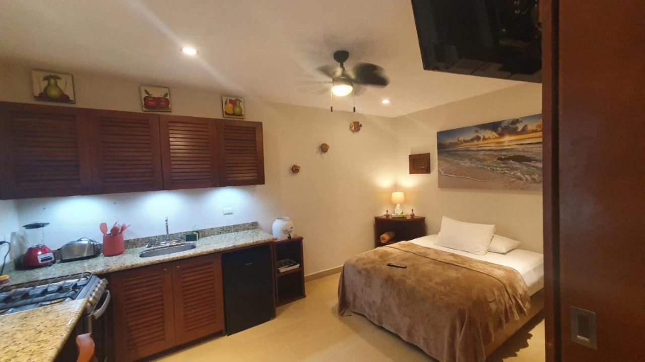 Coralito Malecon Luxury Studio Исла-Мухерес Экстерьер фото